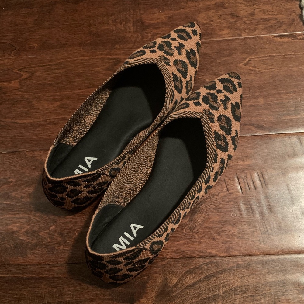 Mia Leopard Print Pointy Toe Knit Flat - image 2